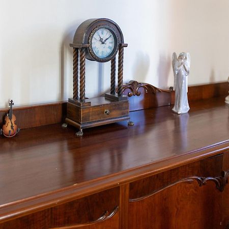 Era Of Elegance: 1928 Classic Dwelling Trípoli Eksteriør bilde