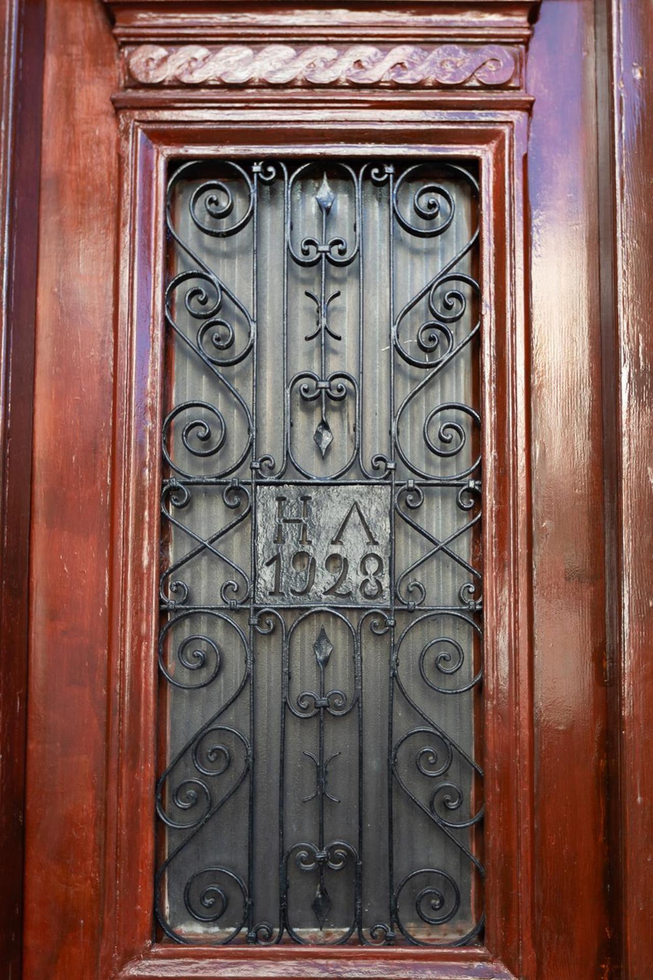 Era Of Elegance: 1928 Classic Dwelling Trípoli Eksteriør bilde